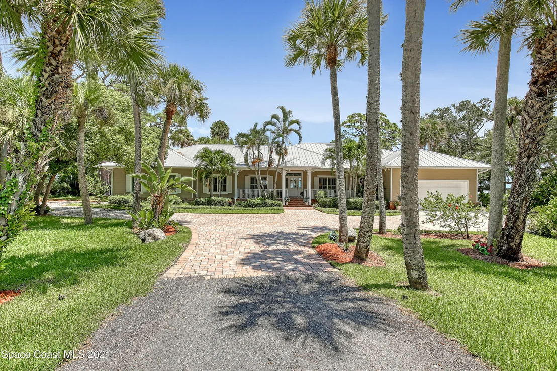Photo of 1913 Pineapple Avenue