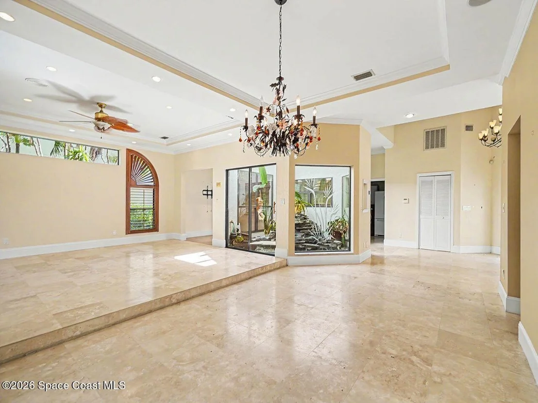 Photo of 484 Lanternback Island Drive