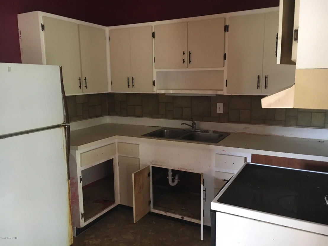 Photo of 415 Thomas Avenue