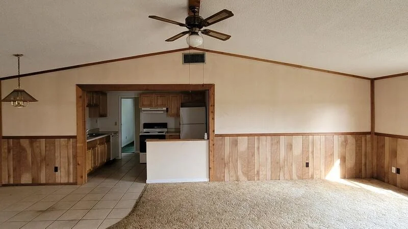 Photo of 6010 Apple Avenue
