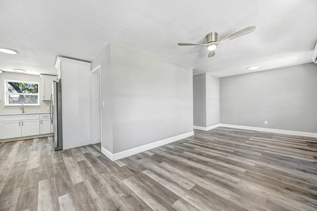Photo of 447 Helen Street