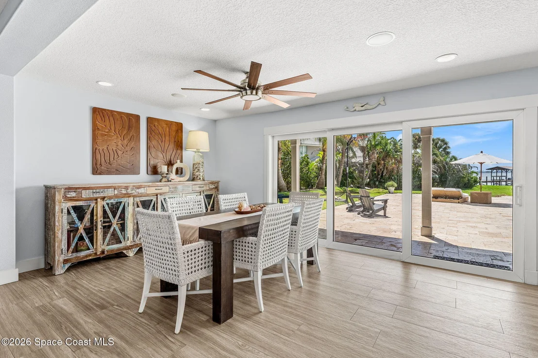 Photo of 417 Riverview Lane