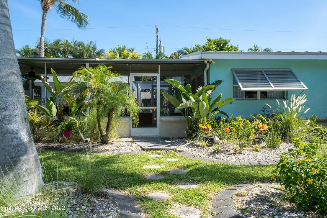 Photo of 230 Rita Boulevard