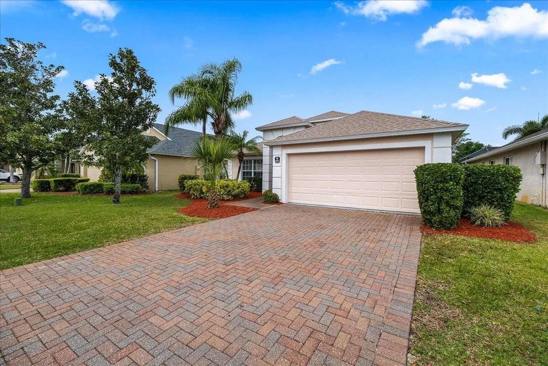 Photo of 4081 Chardonnay Drive