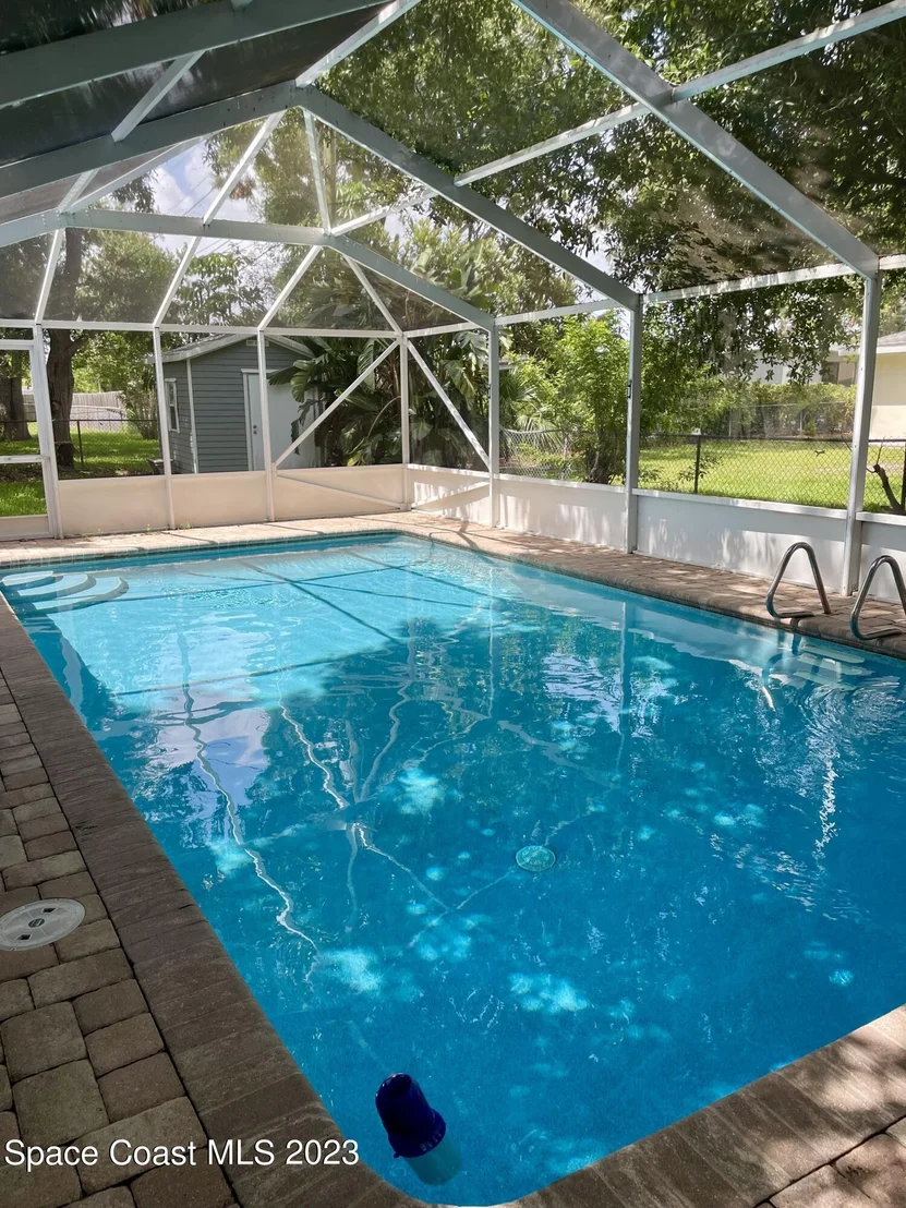 Photo of 255 Lee Road