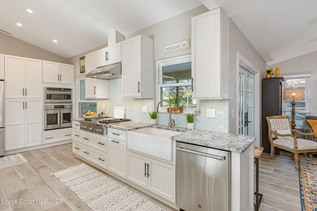 Photo of 3336 Lake View Circle