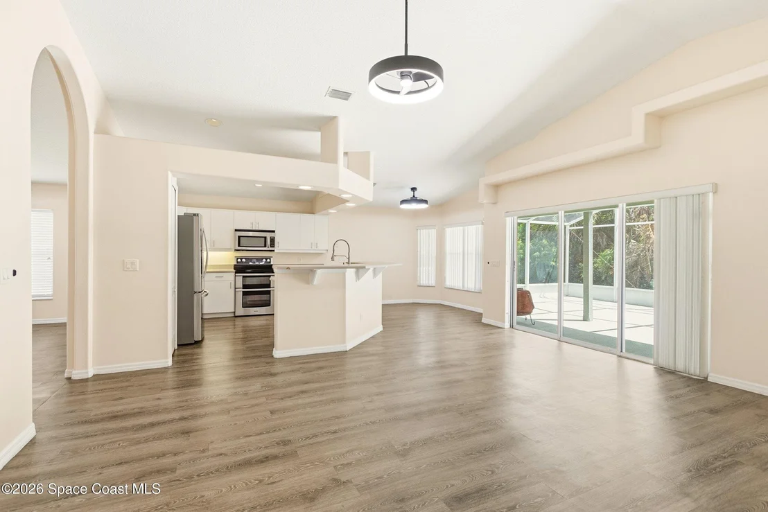 Photo of 1172 Pine Creek Circle NE