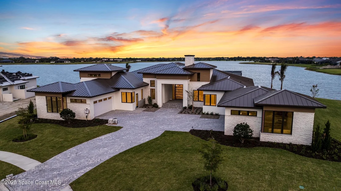 Photo of 3717 Upper Floridian Way