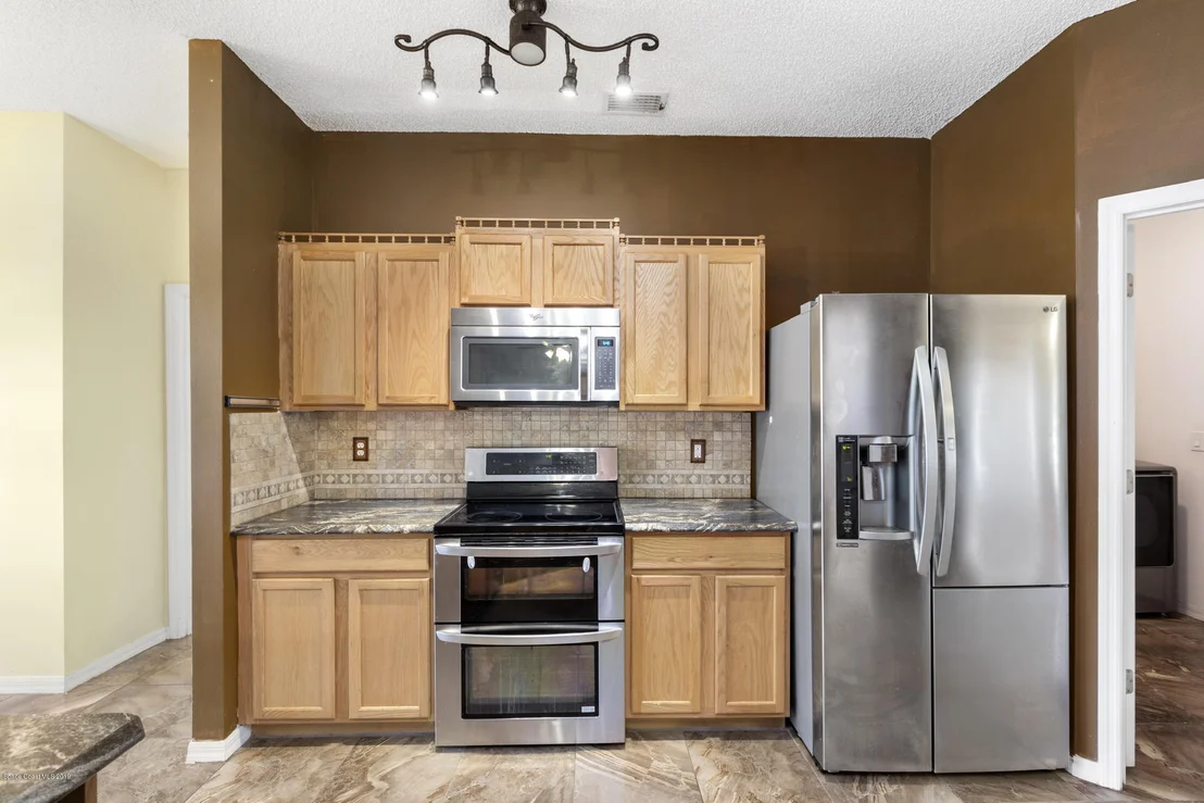Photo of 5585 Graham Street