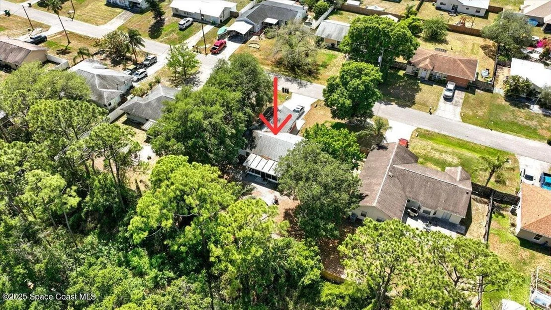 Photo of 6615 Dock Avenue