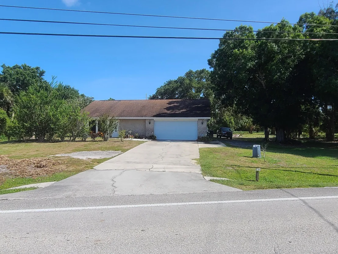 Photo of 2165 Malabar Road