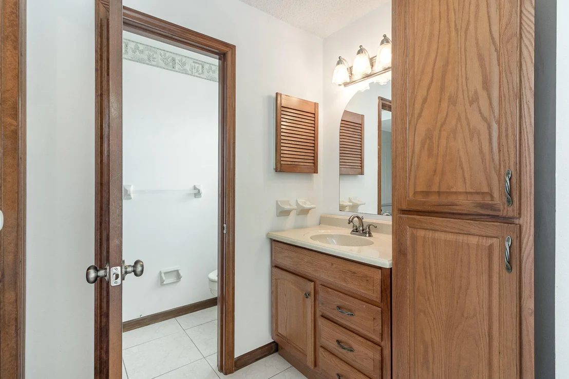 Photo of 137 Cinnamon Lake Circle