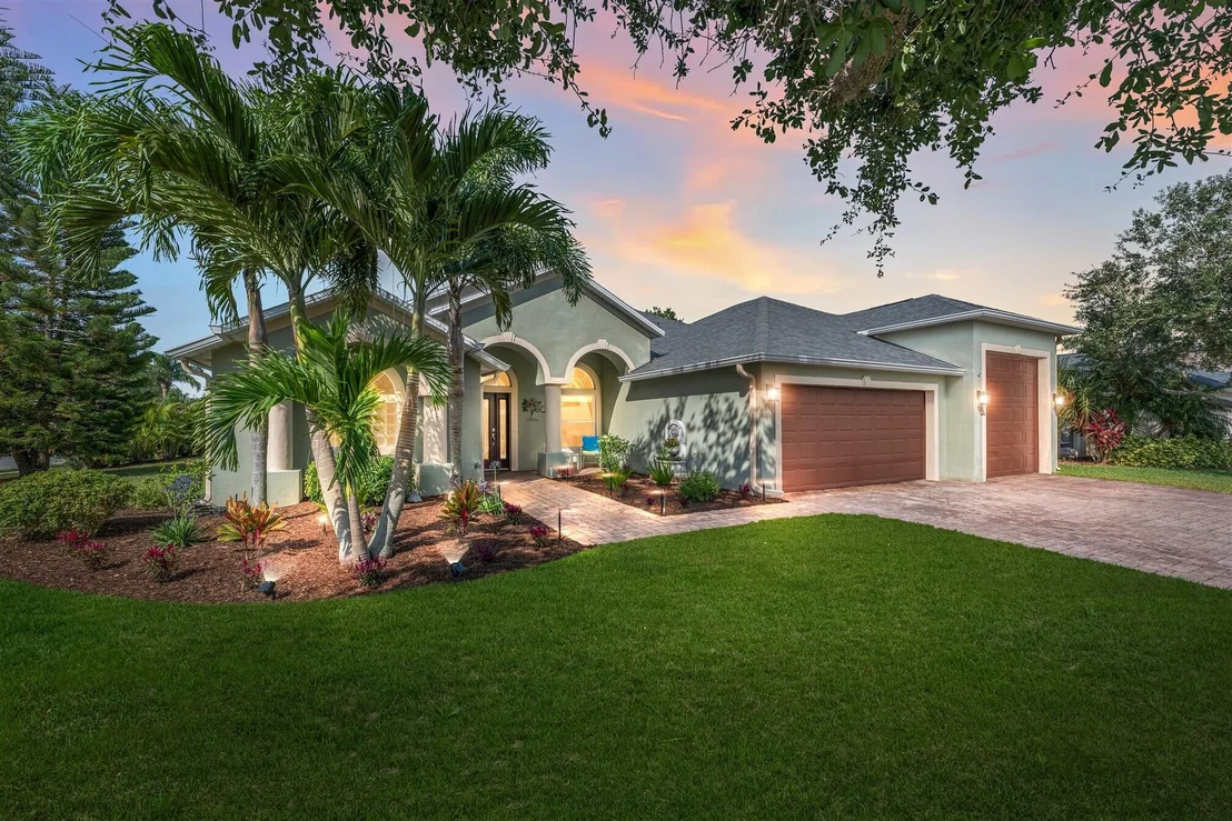 Photo of 1697 E Auburn Lakes Drive N