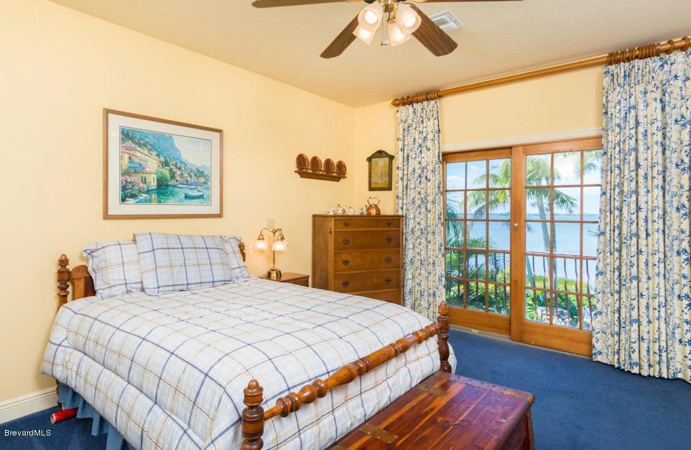 Photo of 333 Island Drive