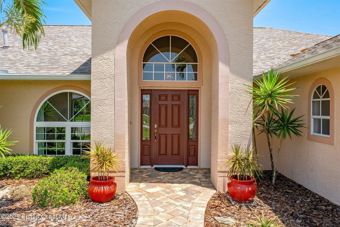 Photo of 952 Wildwood Drive