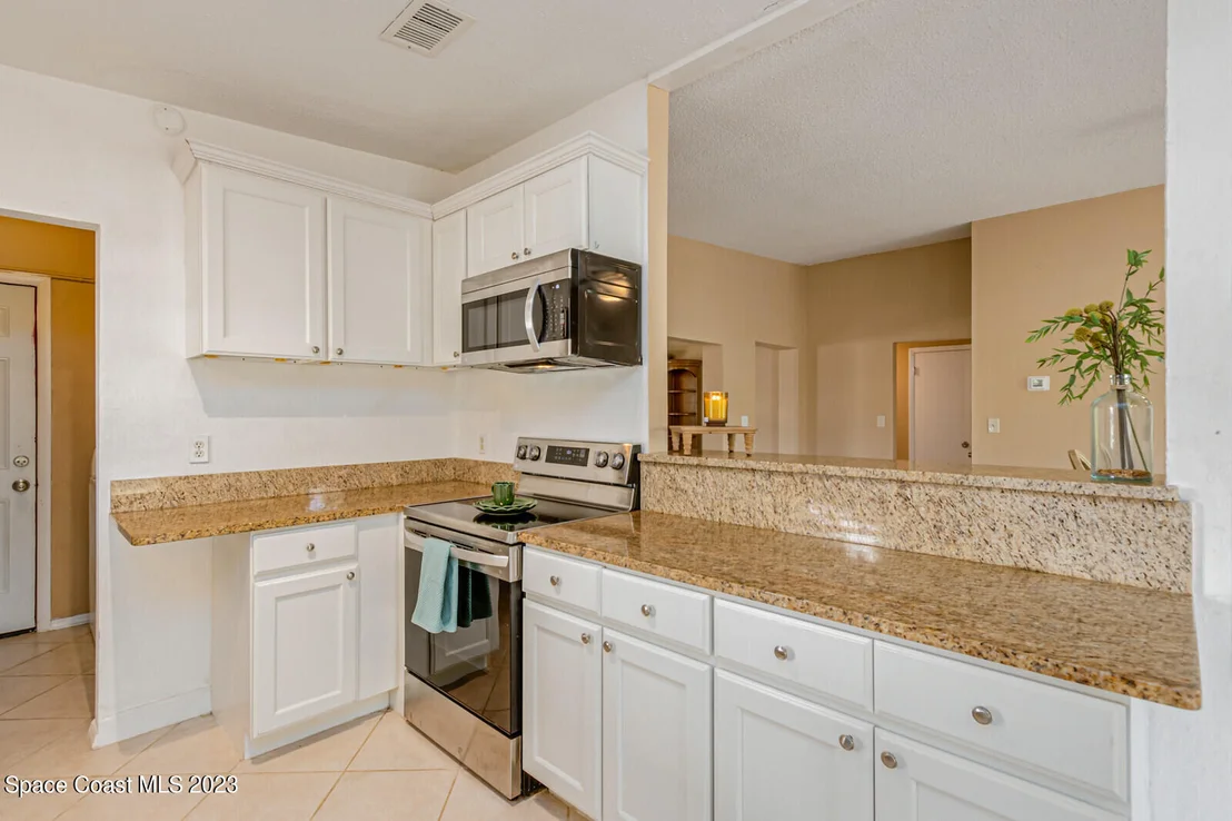 Photo of 825 Tupelo Drive