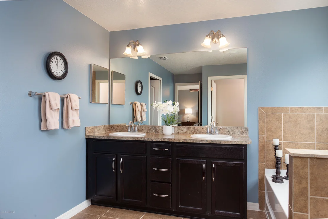Photo of 2140 Bridgeport Circle