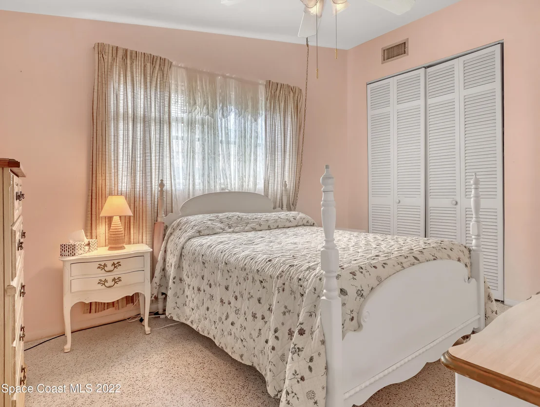 Photo of 1079 Cable Lane NE