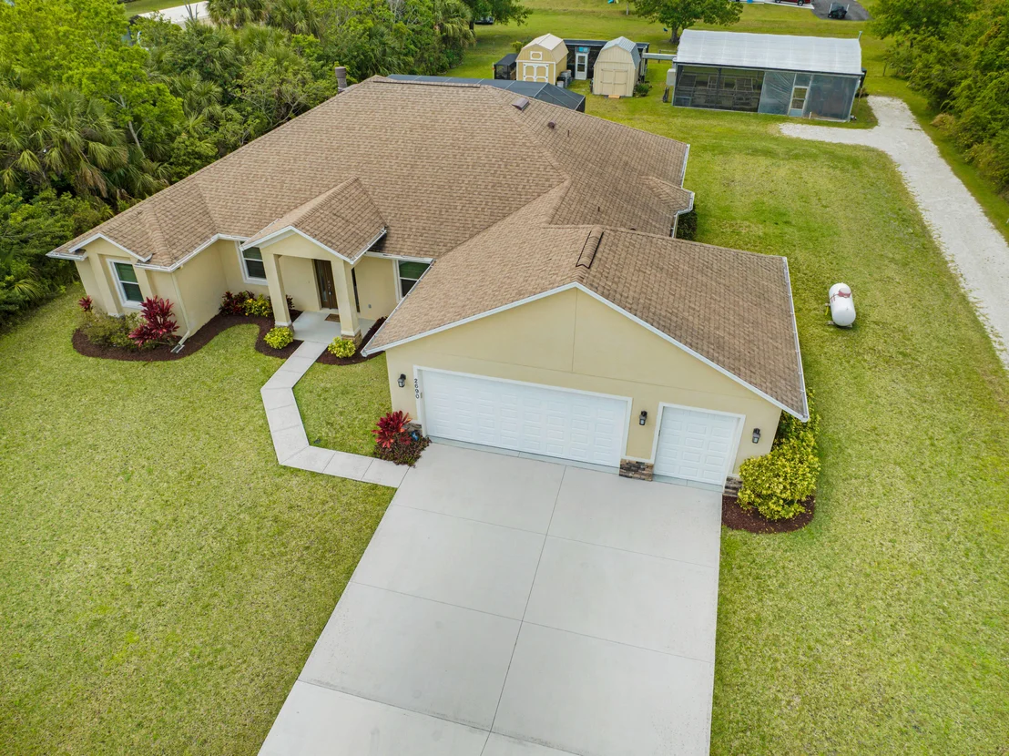 Photo of 2690 Weber Road