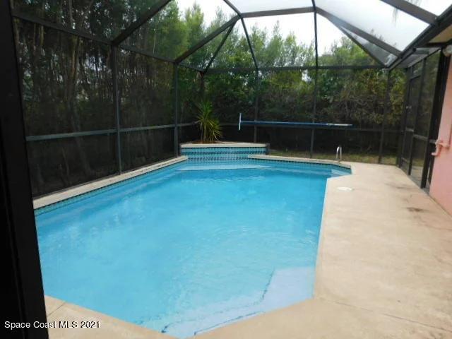 Photo of 1884 Crane Creek Boulevard