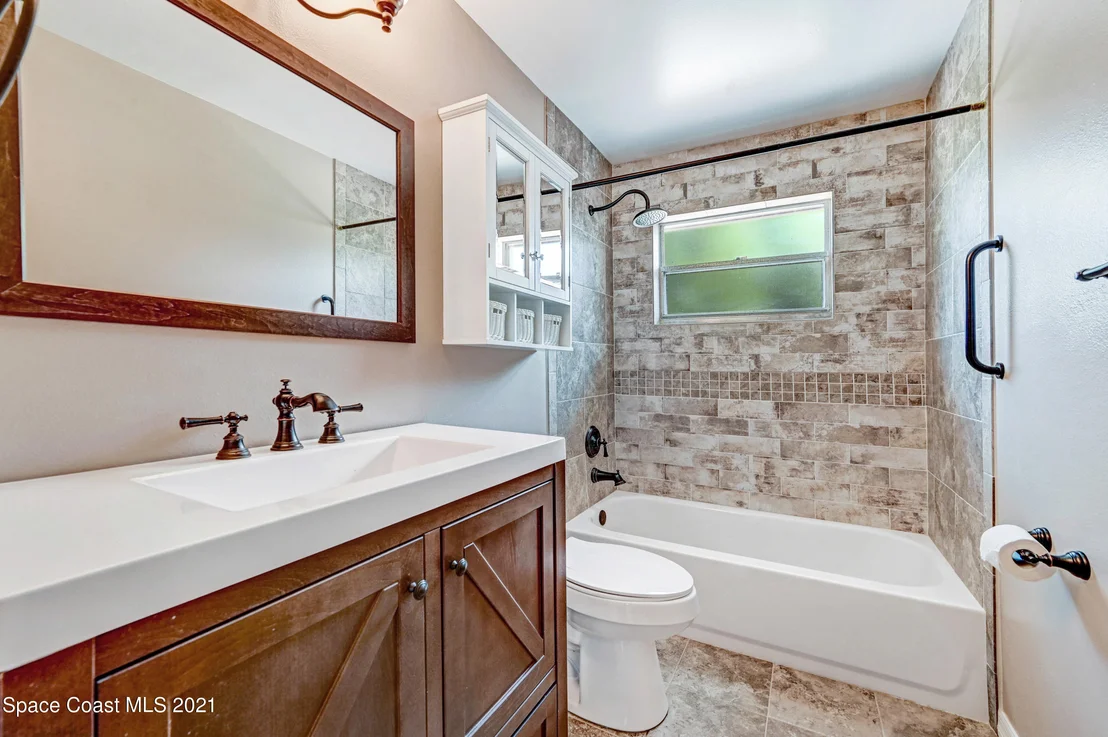 Photo of 2500 Leewood Boulevard