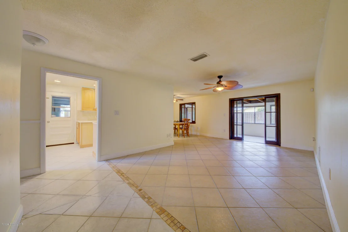 Photo of 356 Dorset Drive