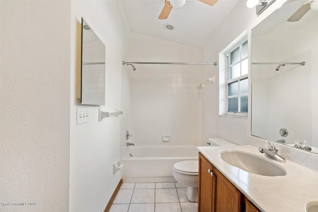 Photo of 933 Osprey Lane