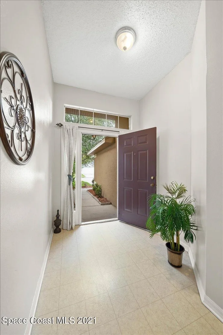 Photo of 1055 Sedgewood Circle