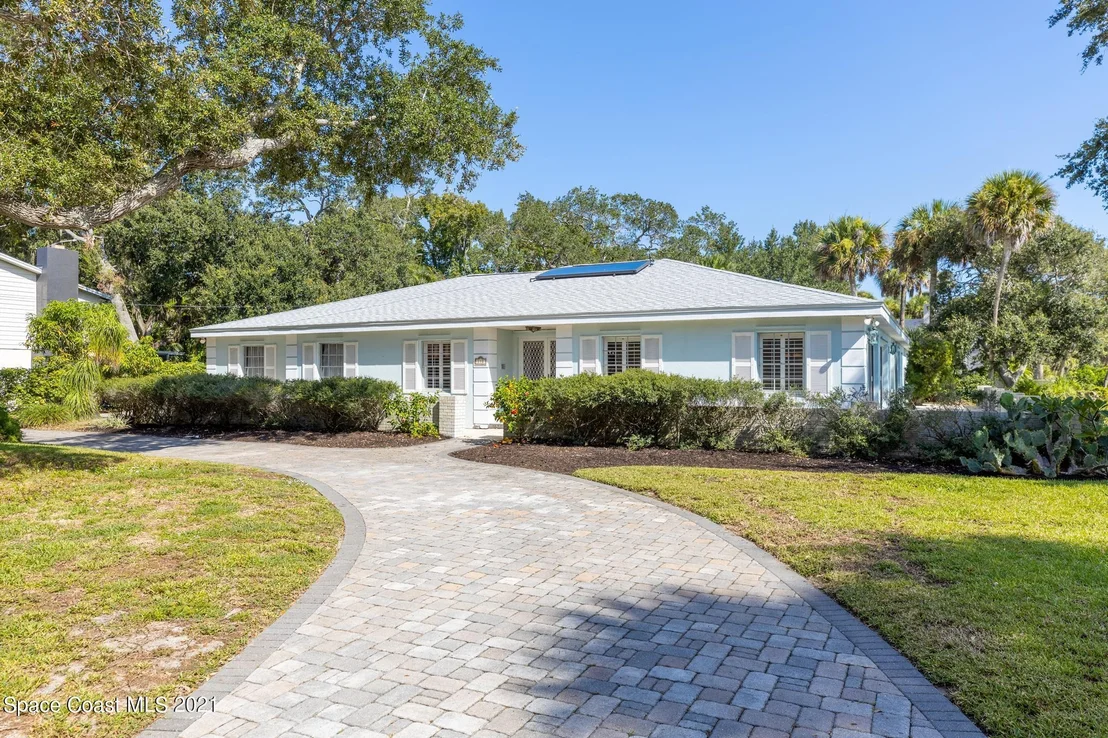 Photo of 110 Oakledge Drive