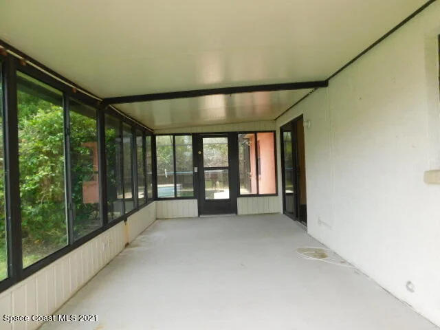 Photo of 1884 Crane Creek Boulevard