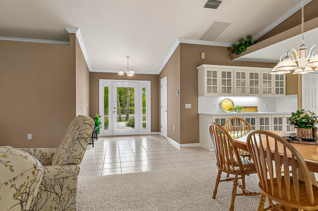 Photo of 3240 Weber Road