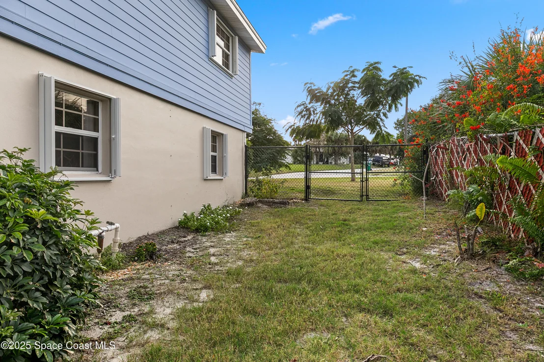 Photo of 409 Lynn Avenue