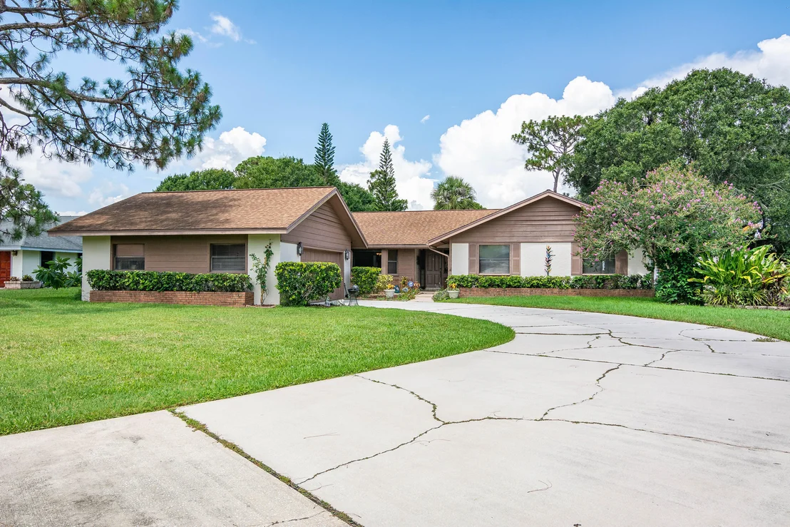 Photo of 2304 Hamlet Drive