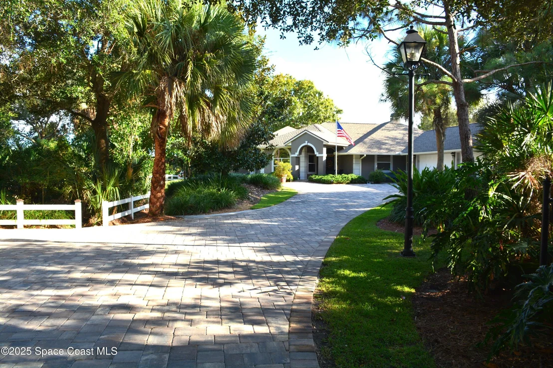 Photo of 4163 Mockingbird Drive