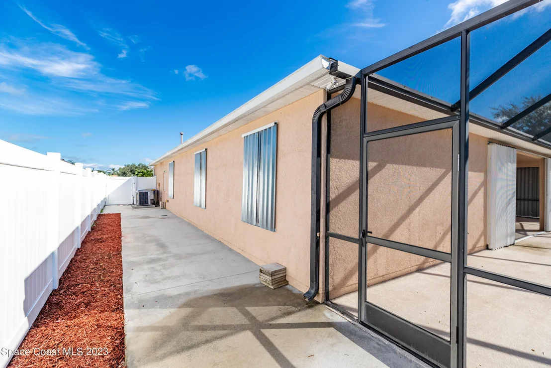 Photo of 1331 Hideaway Lane