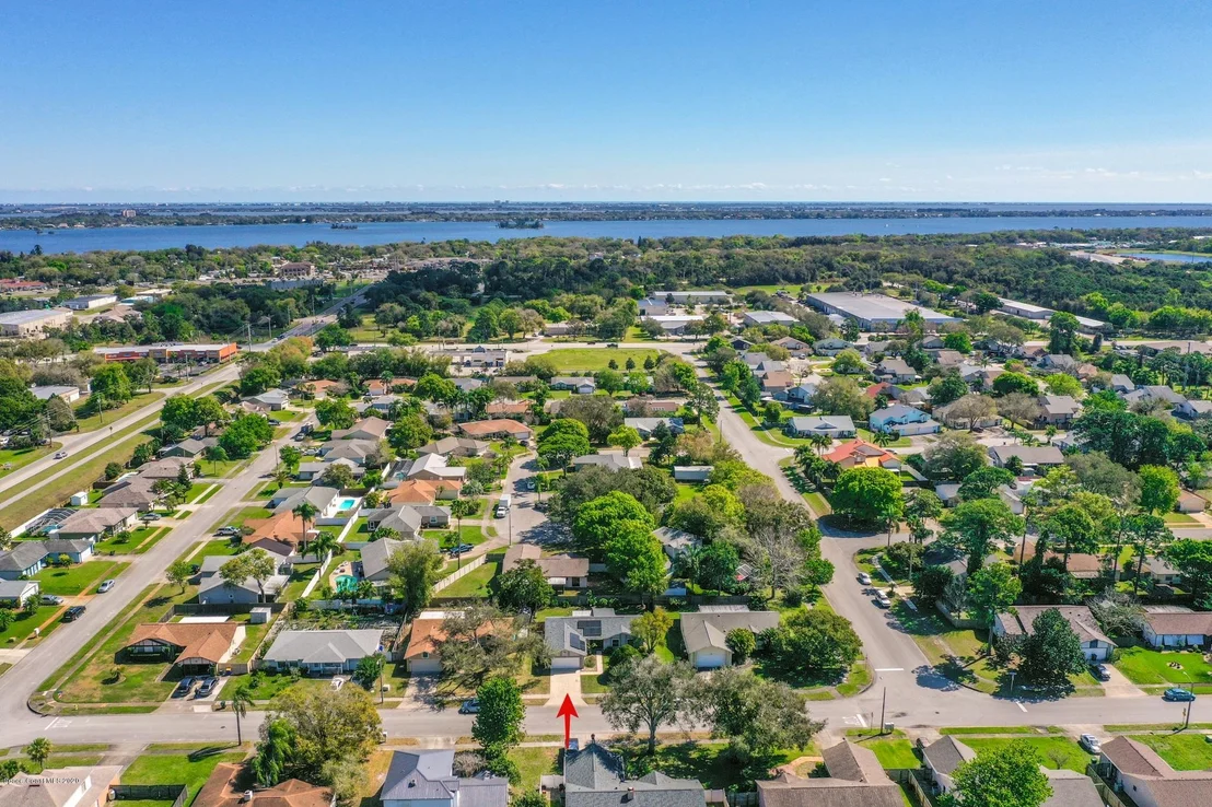Photo of 818 Pine Shadows Avenue