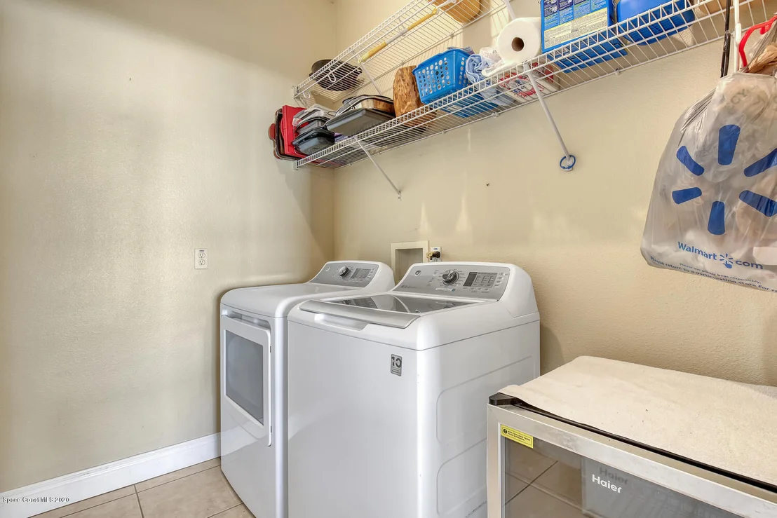 Photo of 2371 Bridgeport Circle