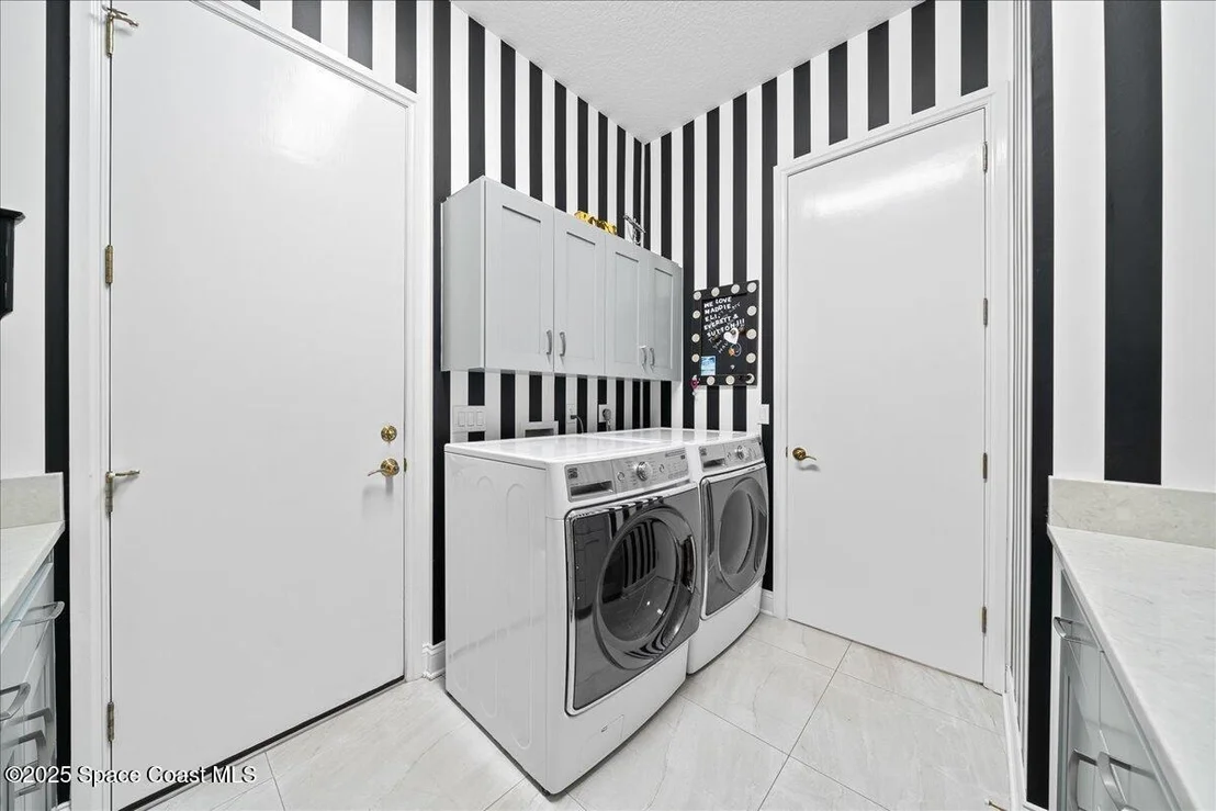 Photo of 110 W Bay Drive