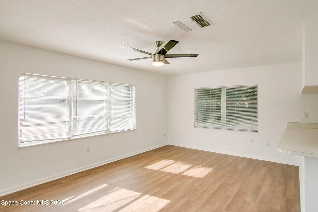 Photo of 37 Littlejohn Lane