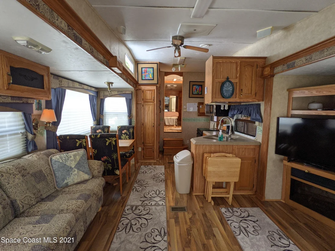 Photo of 270 Galaxy Lane