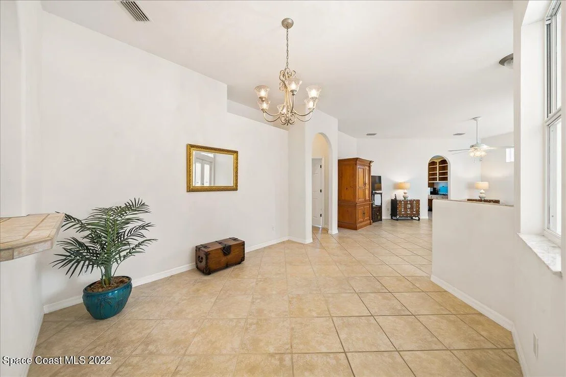 Photo of 4523 Long Lake Road
