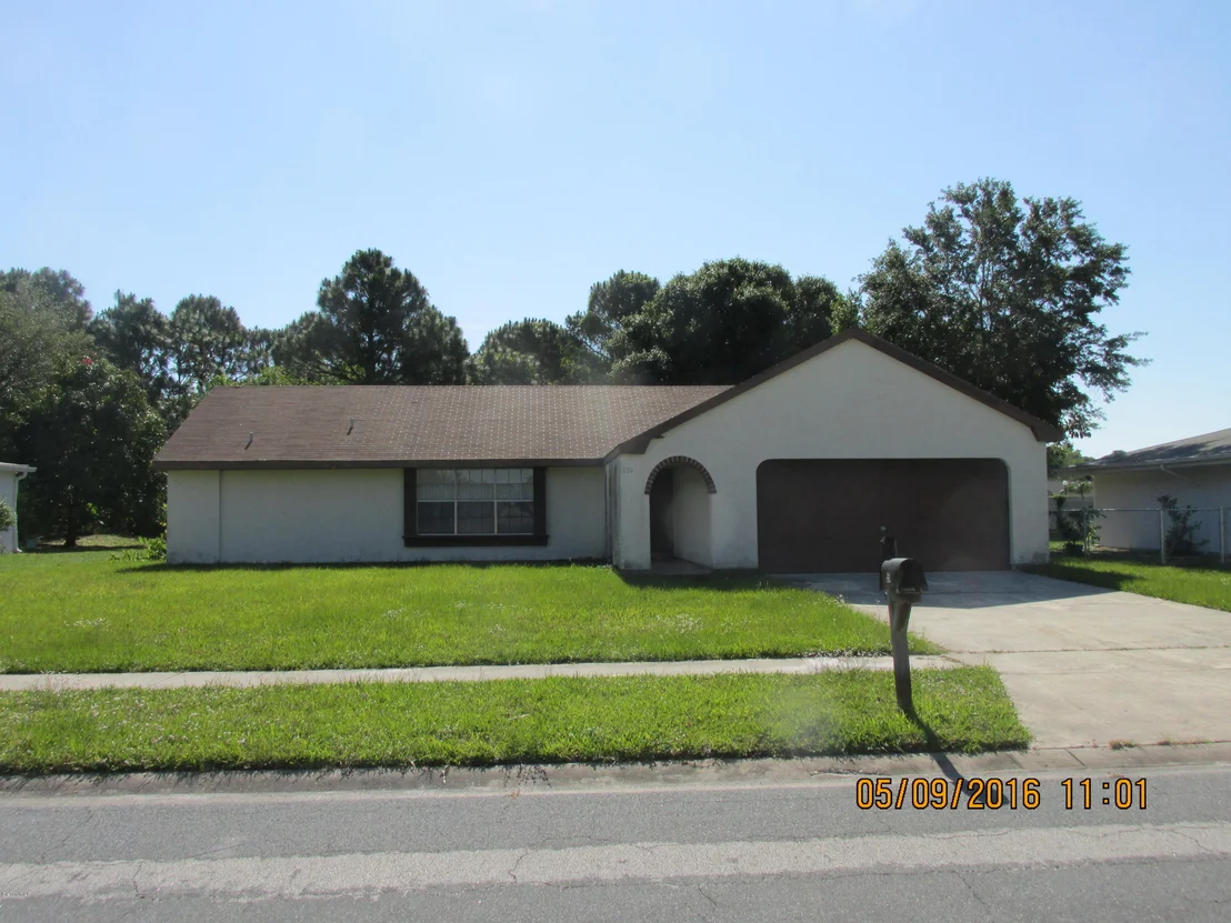 Photo of 991 Hooper Avenue NE