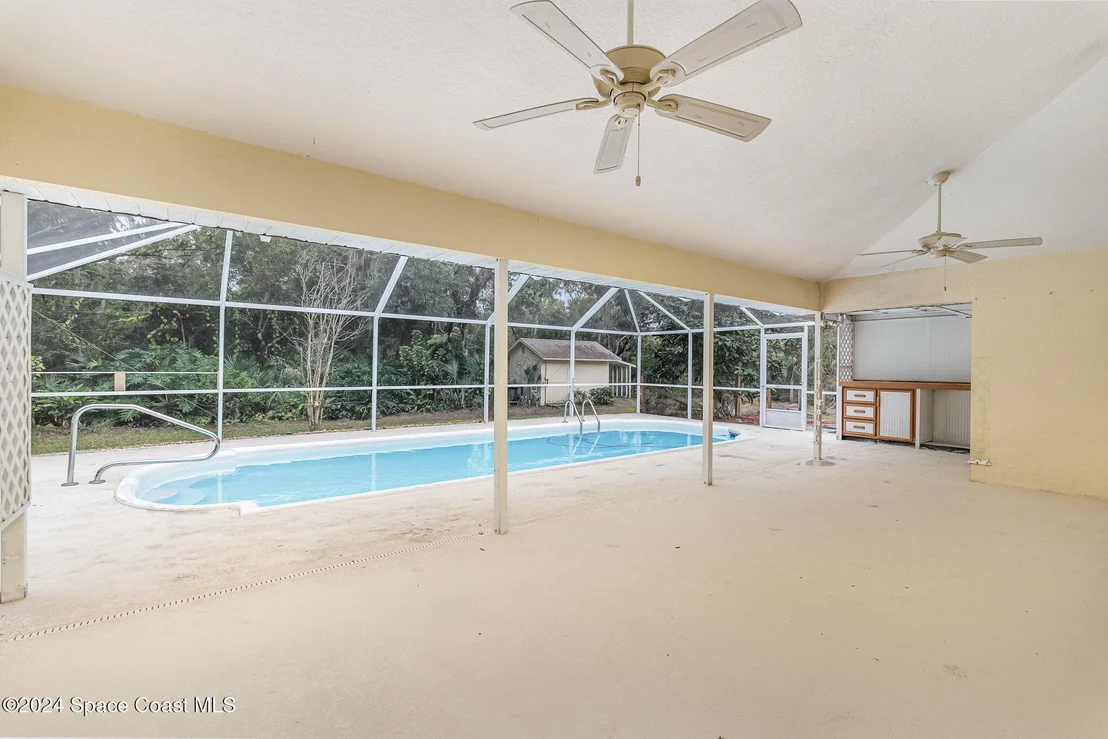 Photo of 2549 Hooper Road