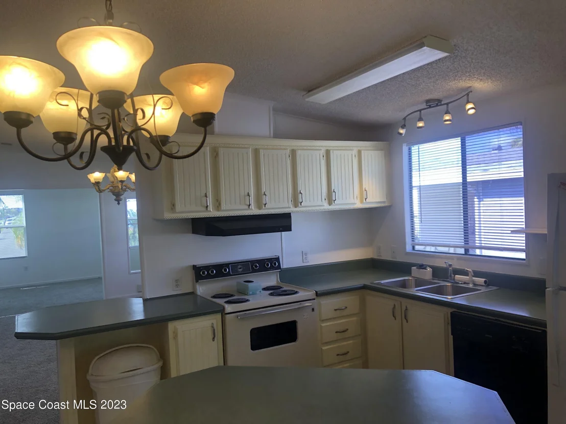 Photo of 2399 Coconut Palm Drive NE