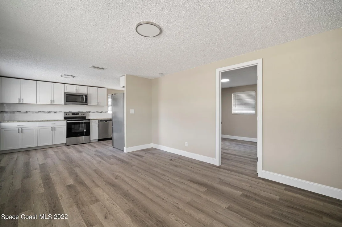 Photo of 1665 134th Avenue N