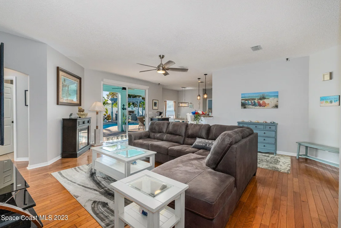 Photo of 825 Triple Crown Lane