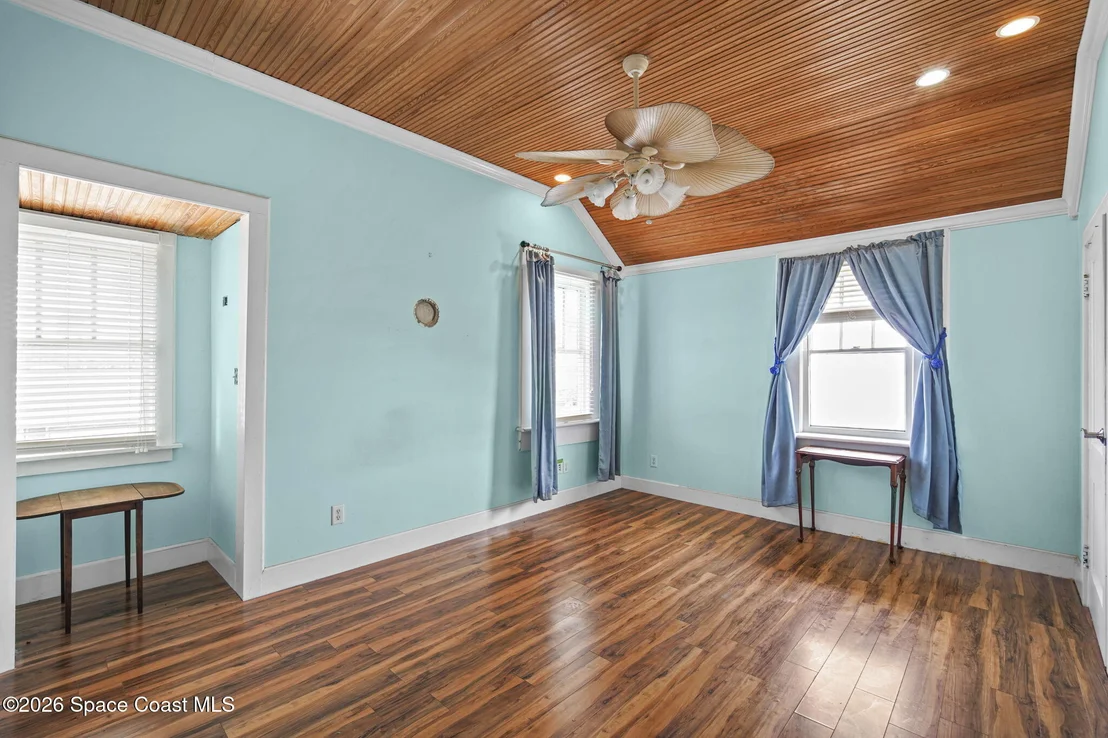 Photo of 2612 Riverview Drive