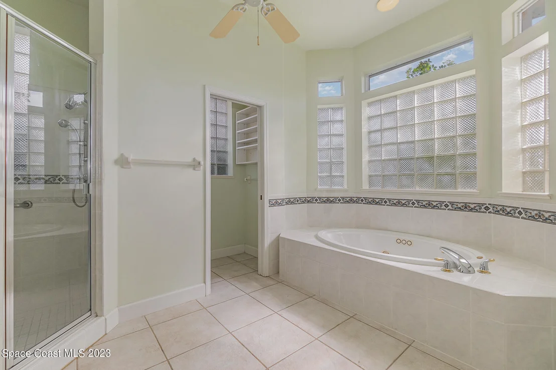 Photo of 990 Starling Way