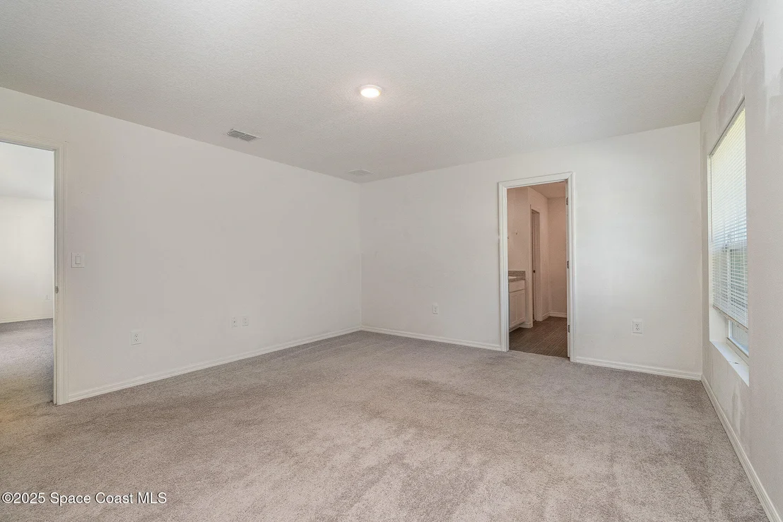 Photo of 2359 Fallkirk Avenue