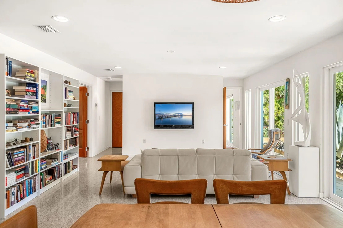 Photo of 401 2nd Avenue